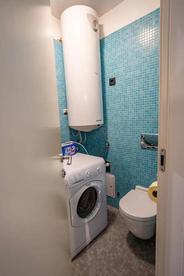 Apartment Luka Rijeka 0*,